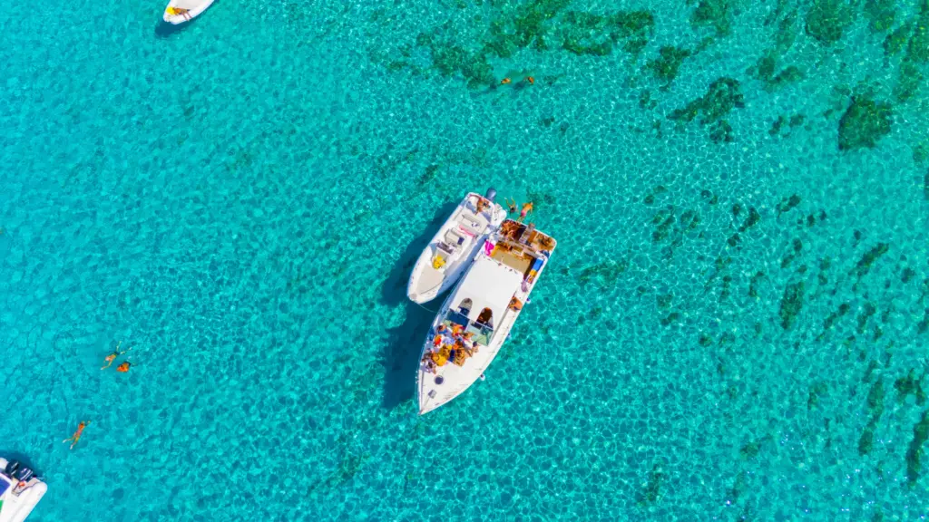 Tour Isole Egadi 1 giorno con visita a Favignana e Levanzo da Trapani
